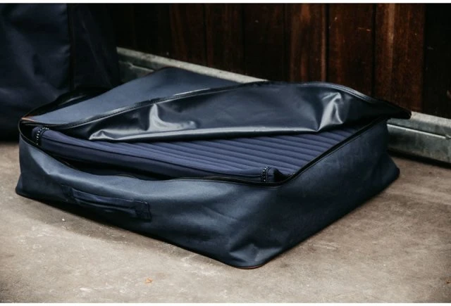 Kentucky Weather Proof Saddle Pad Bag - Image 2